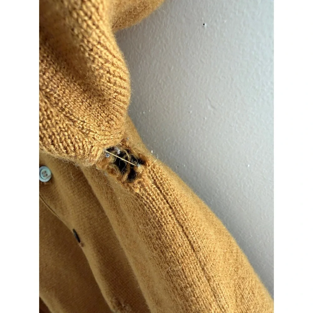 Vintage 60s Distressed Wool Cardigan Grunge Kurt‎ Cobain Grandpacore M